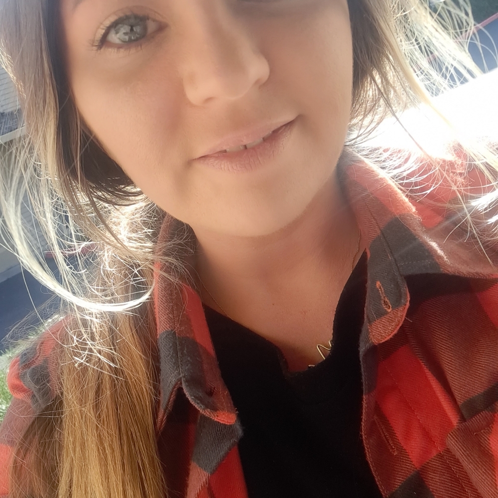 Meet your Posher, Roxanne